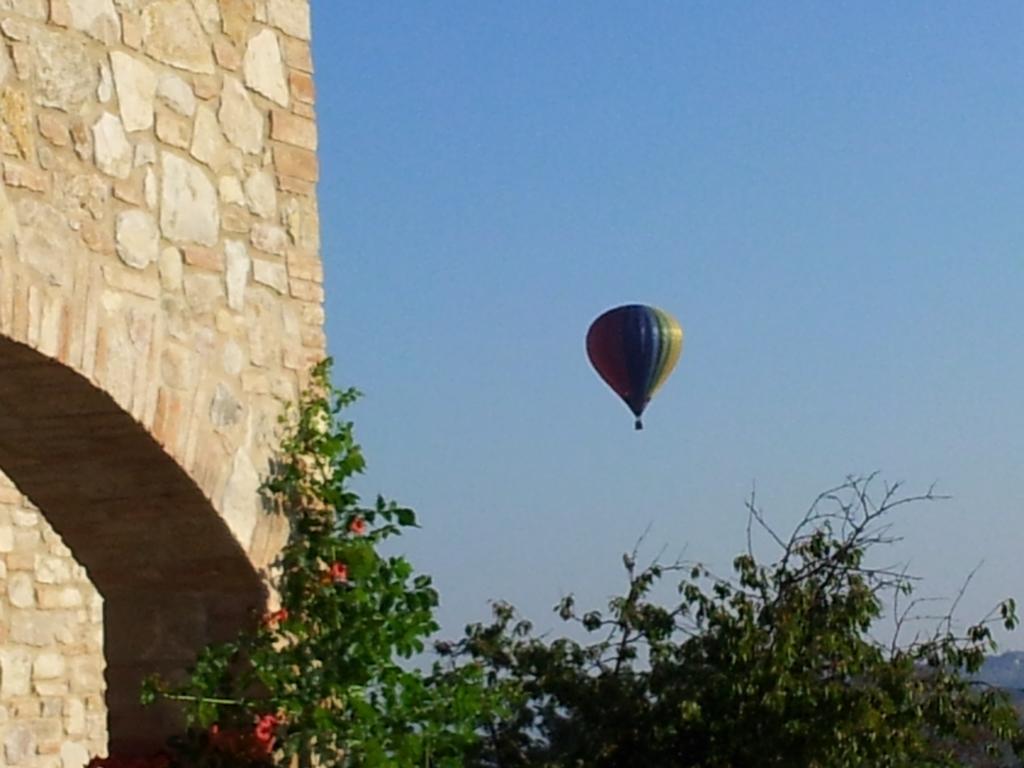 Agriturismo La Torraccia Todi Kültér fotó