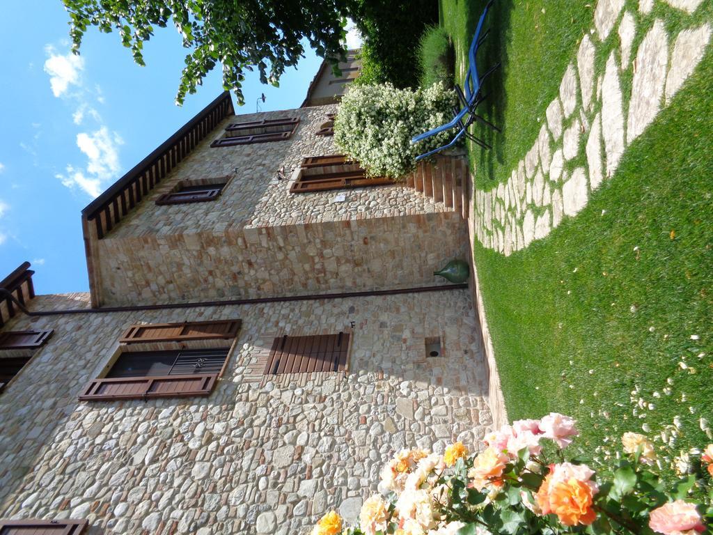 Agriturismo La Torraccia Todi Kültér fotó