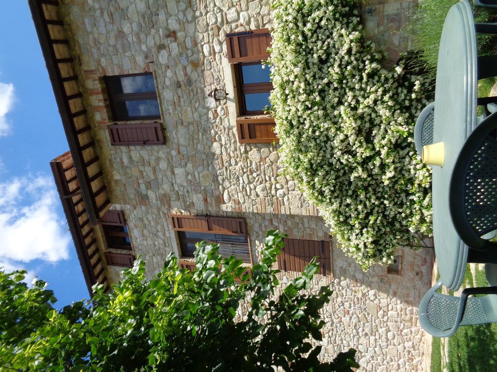Agriturismo La Torraccia Todi Kültér fotó