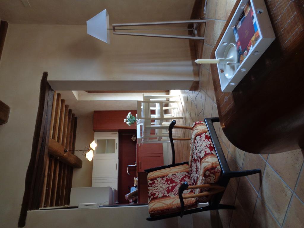 Agriturismo La Torraccia Todi Szoba fotó
